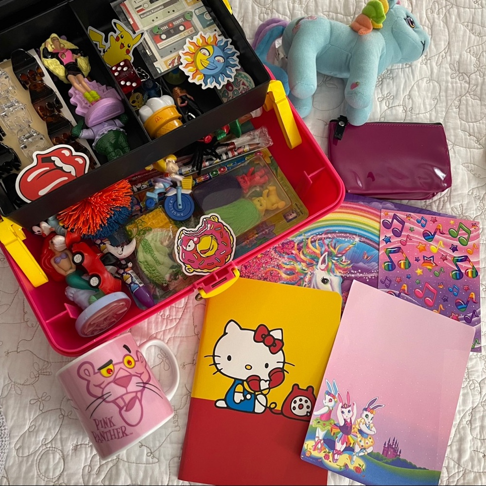 90s Girl Y2K Mystery Surprise Box! - Picture 7 of 10